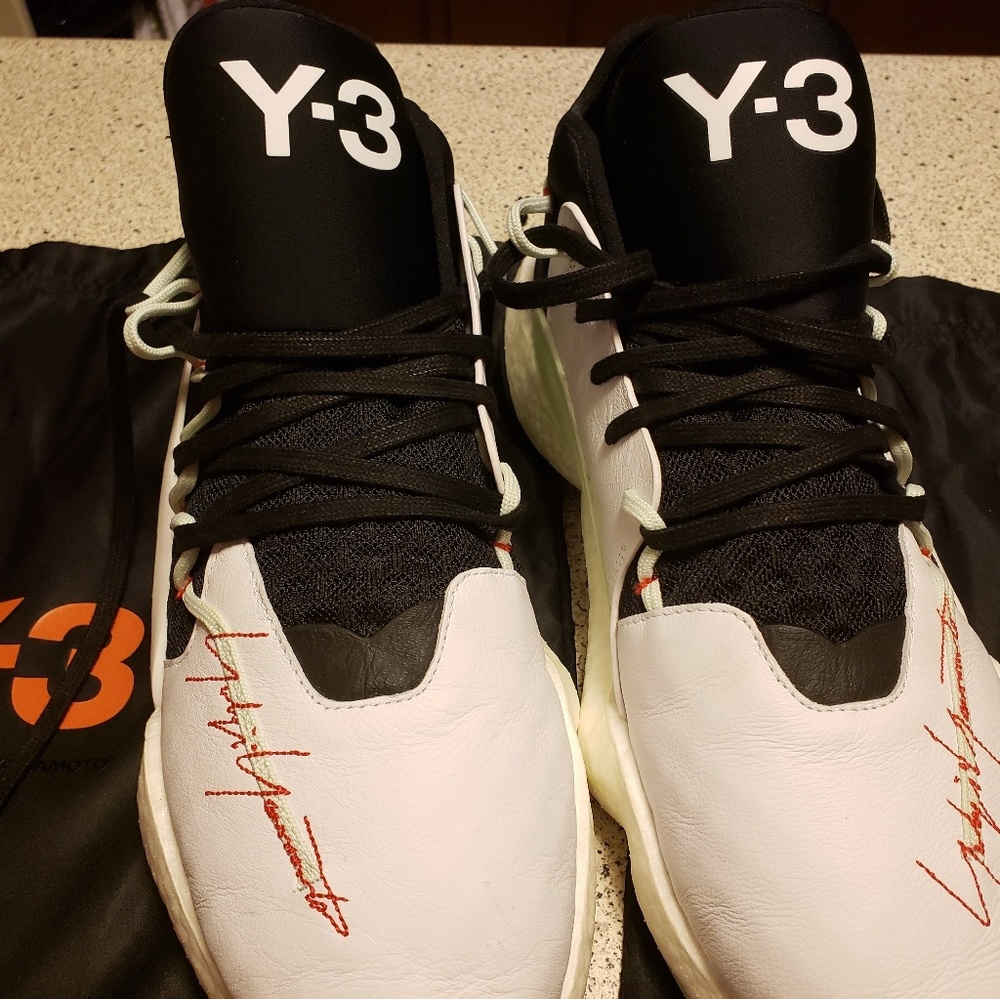 Hottest shoe in Asia the Y3